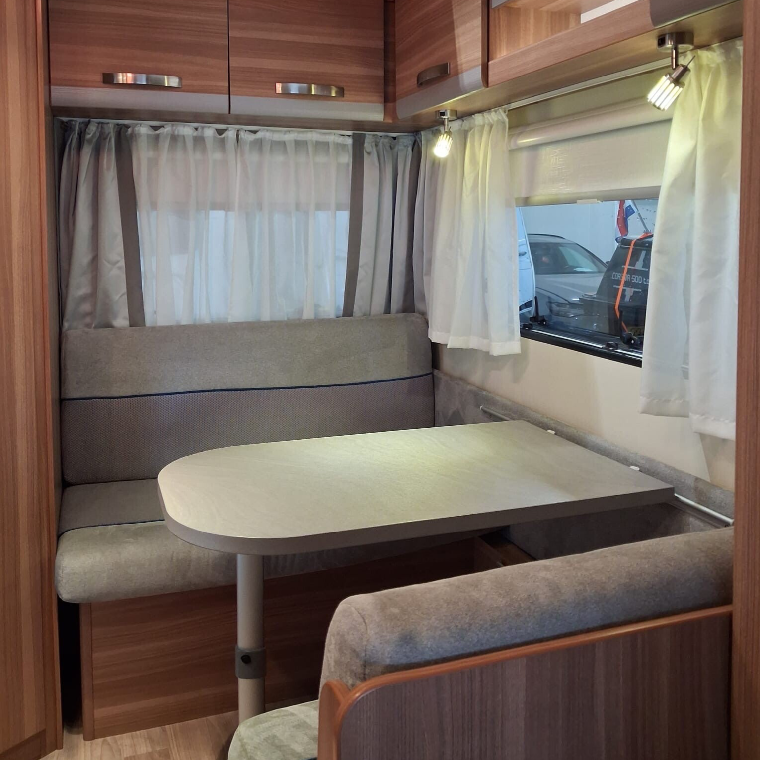 Weinsberg Caraone 390 QD Caravan + voortent + luifel + ultraheat