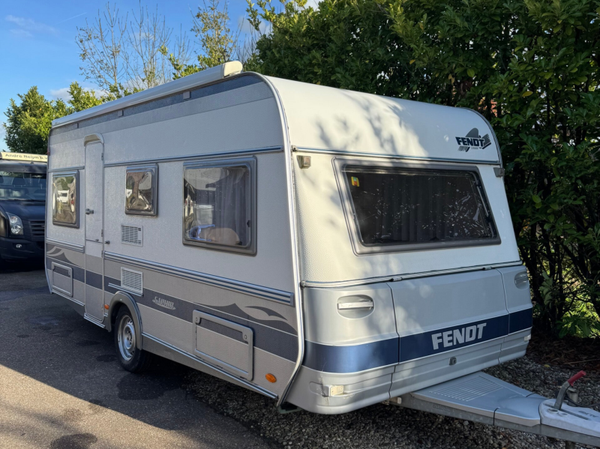 Fendt Saphir 490 Caravan + luifel