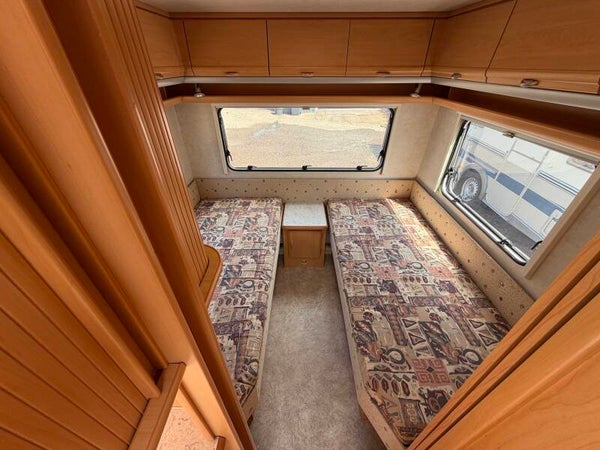 Wilk Stern 490 Caravan + voortent