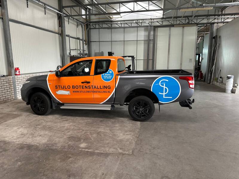 Sinds 1 januari 2023 is Stijlo Stalling geopend voor het overdekt stallen van boten, caravans en vouwwagens. Stalling Stijlo is gevestigd in Nieuwerkerk a/d IJssel net boven Rotterdam 5 minuten van de snelweg A20 en 10 minuten van de A12 op een goed berei