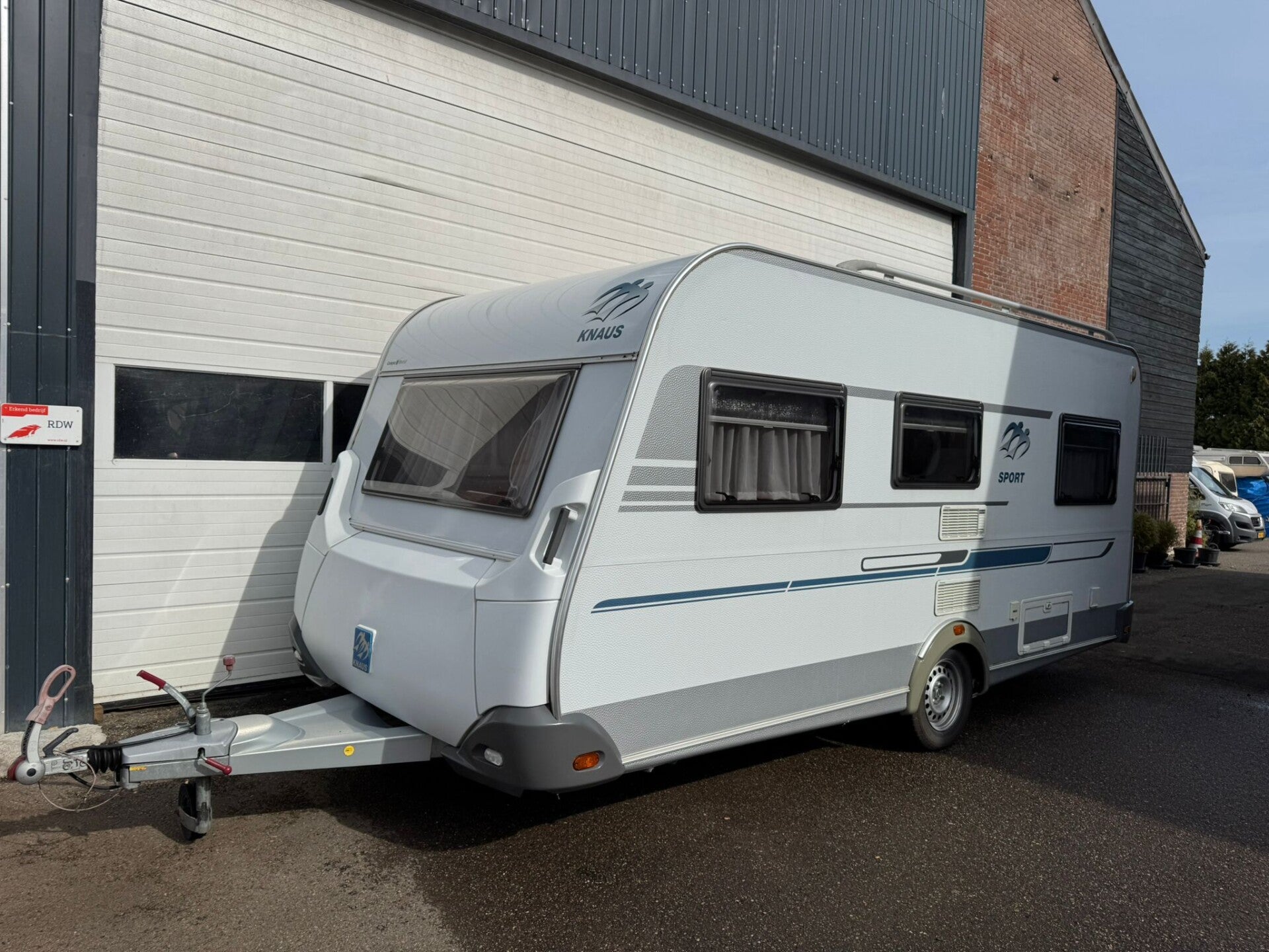 Knaus Sport 450 FU Caravan + mover + luifel