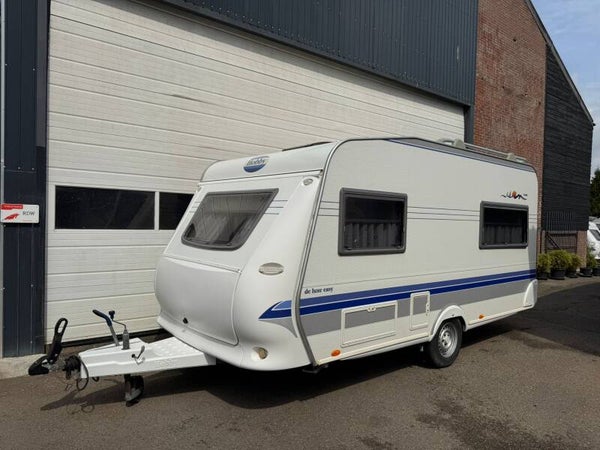 Hobby De Luxe Easy 440 Caravan + voortent