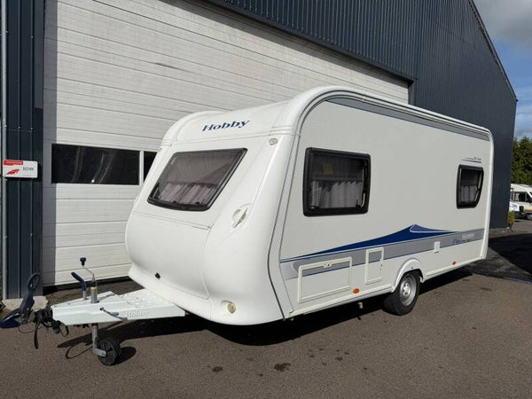 Hobby De Luxe 455 UF Caravan + voortent + luifel