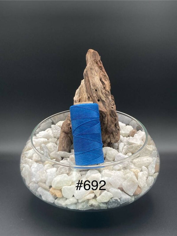 #692 Fil ciré 0,75mm "Bleu"