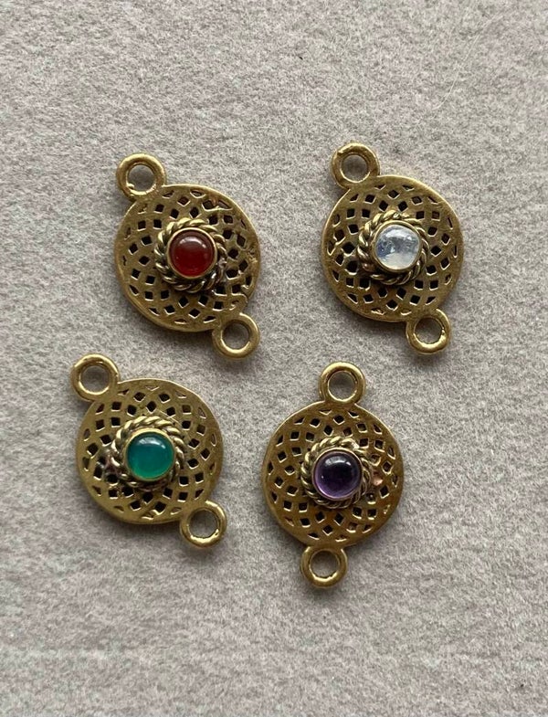 Connecteur Laiton doré avec pierre