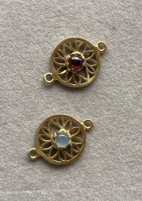 Connecteur Laiton doré avec pierre