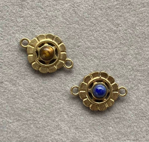 Connecteur laiton doré avec pierre