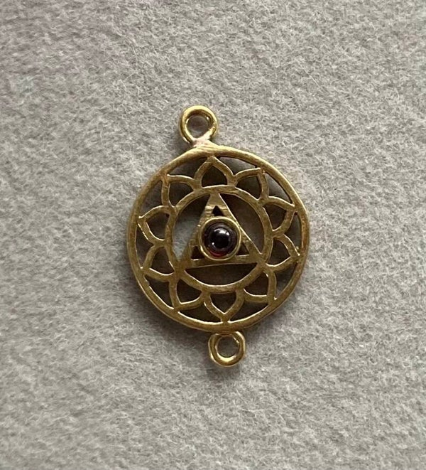 Connecteur laiton doré avec pierre