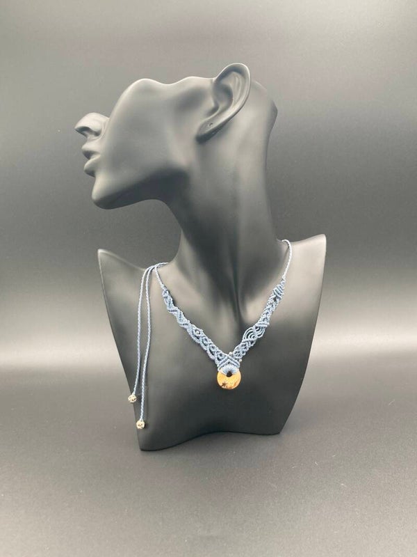 Collier asymétrique