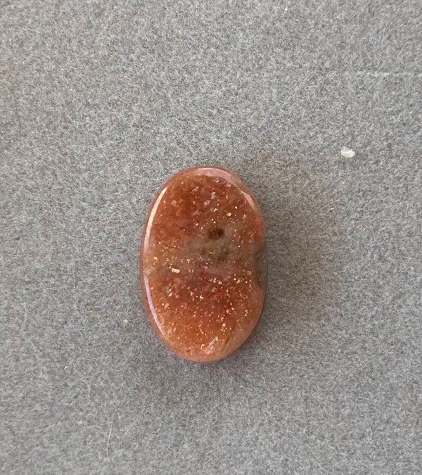 Pierre de soleil rainurée