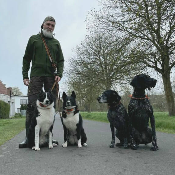 Matthias mit Bolle, Emma, Bonnie u. Xanti