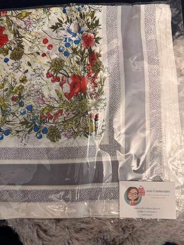 Musthaves Zomer Sjaal - Bloemen Grijs