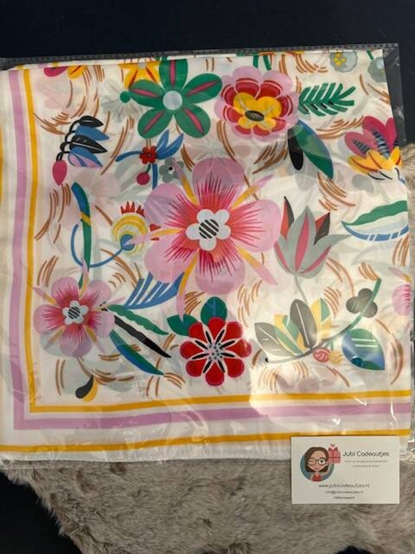 Musthaves Zomer Sjaal - Bloemenprint Roze