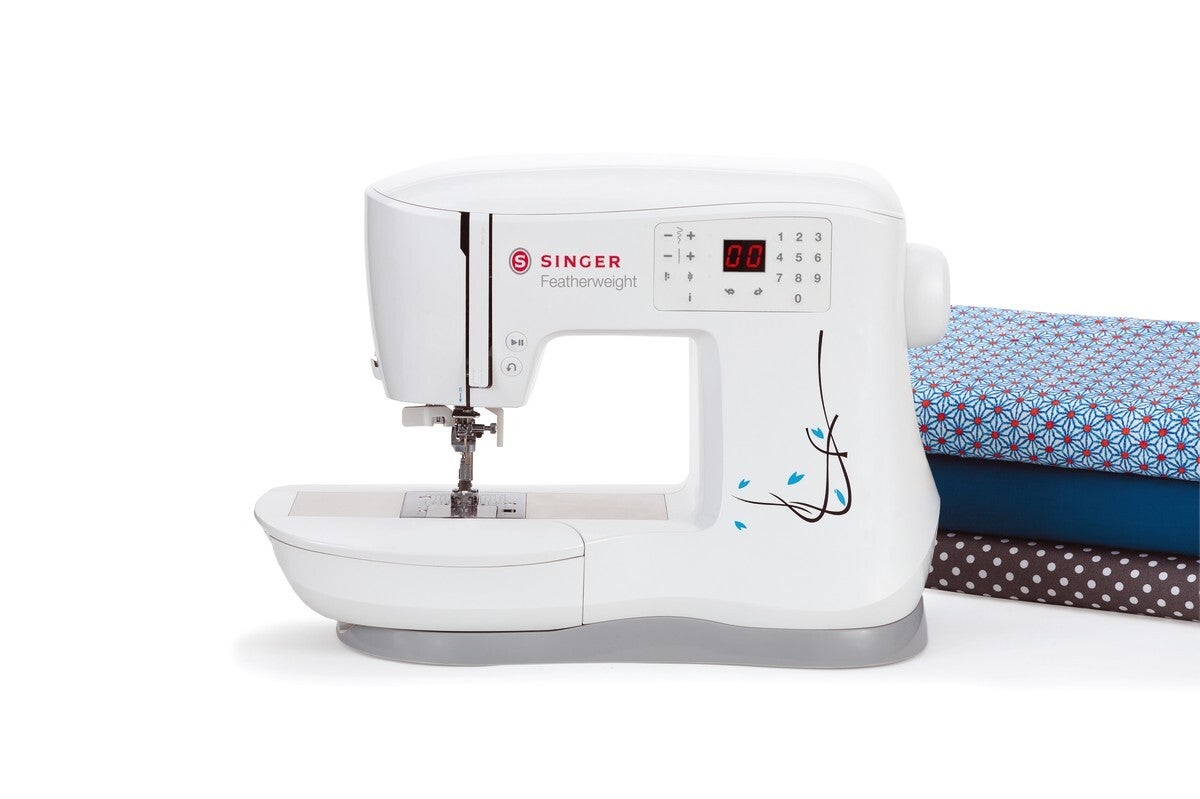 Singer Featherweight™ | C240