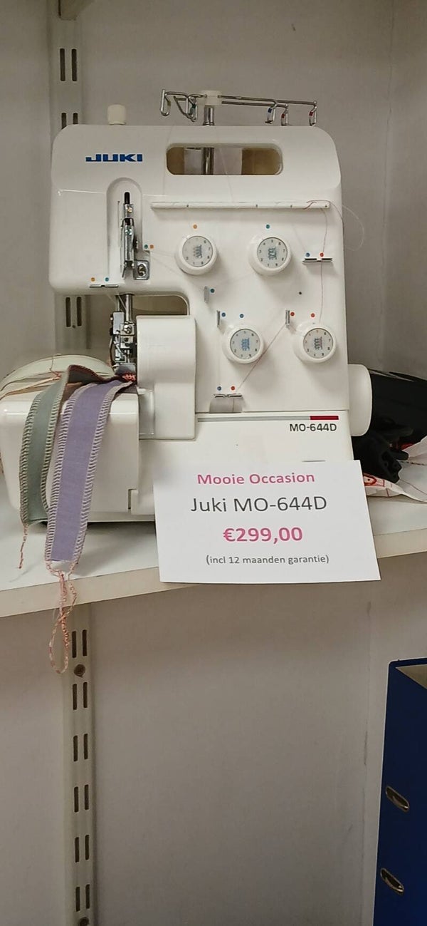 Juki MO-644D  Mooie occasion.