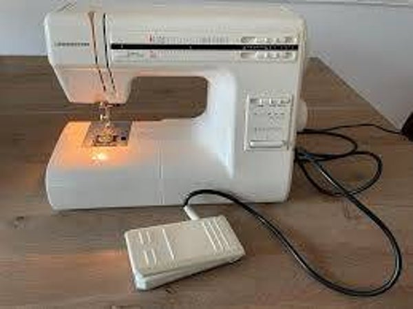 Lewenstein Mx3123 naaimachine Mooie occasion