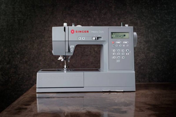 Singer Heavy Duty 6705
