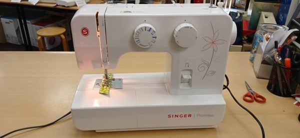 Singer Promise F1412 zpo goed als nieuw