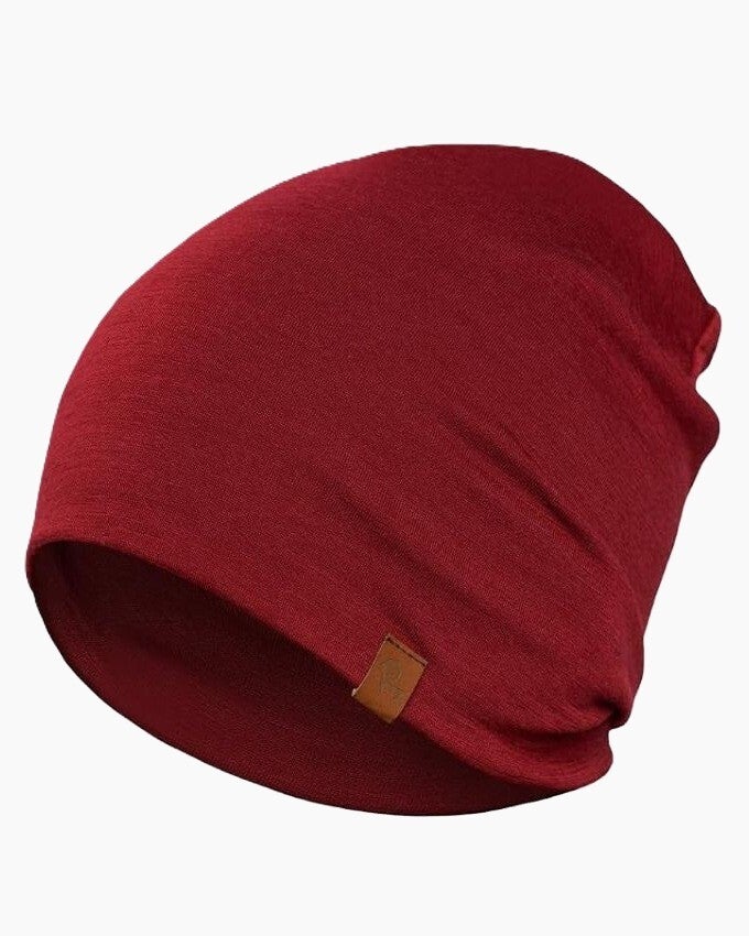 19780 M Menique beanie muts merinowol royal cherry