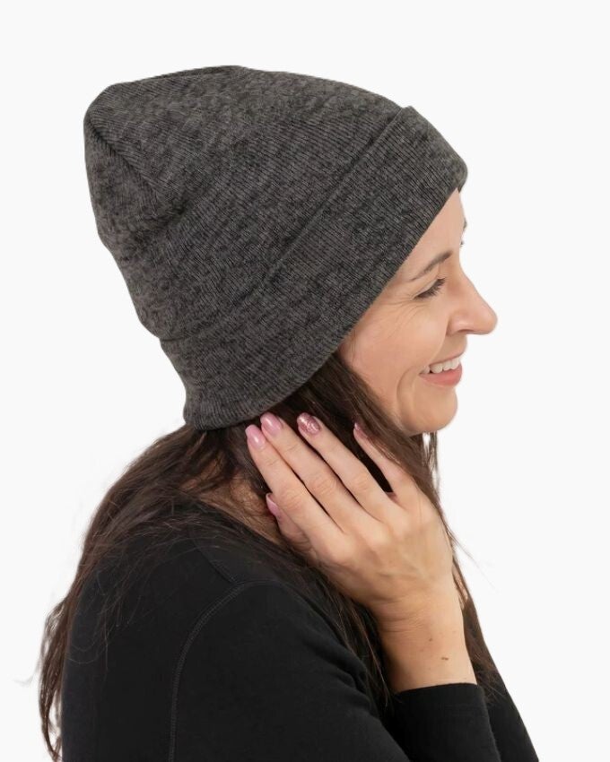 20042 M Menique beanie muts Merino Cashmere dark grey
