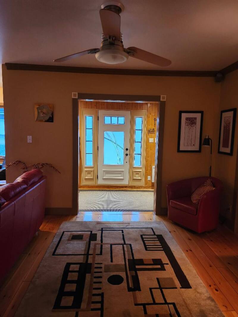 entrance-pocket-doors-open-standard-15pboz.jpg