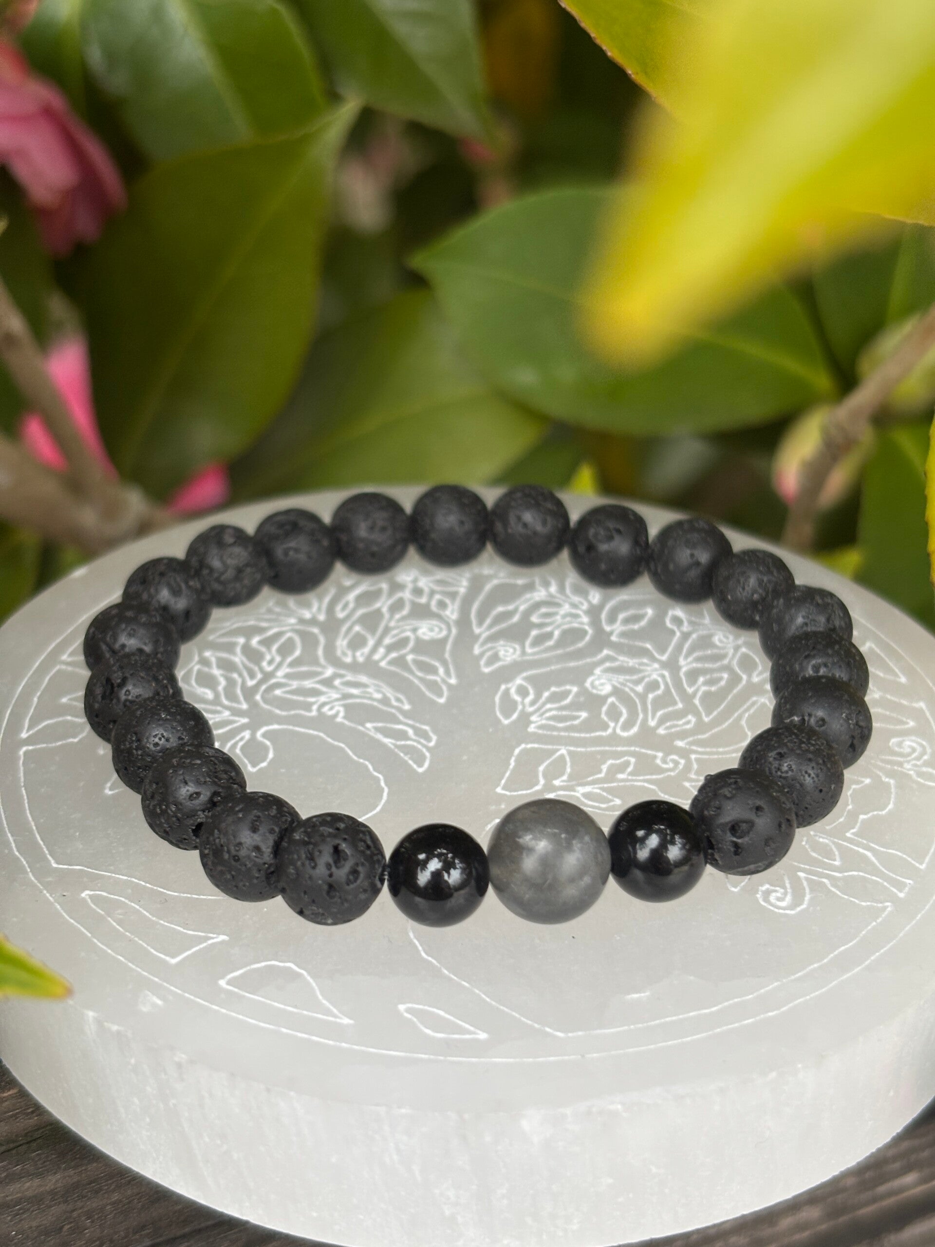 Pierre de Lave A (8mm)et Tourmaline Noire A (8mm) et Labradorite Extra A (10mm)