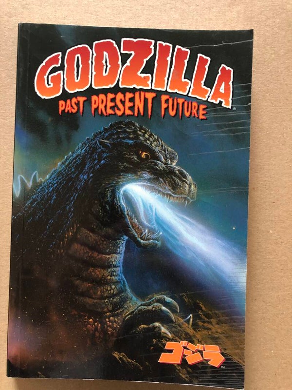 Graphic Novel - Godzilla - Past, Present, Future - vrij zeldzaam