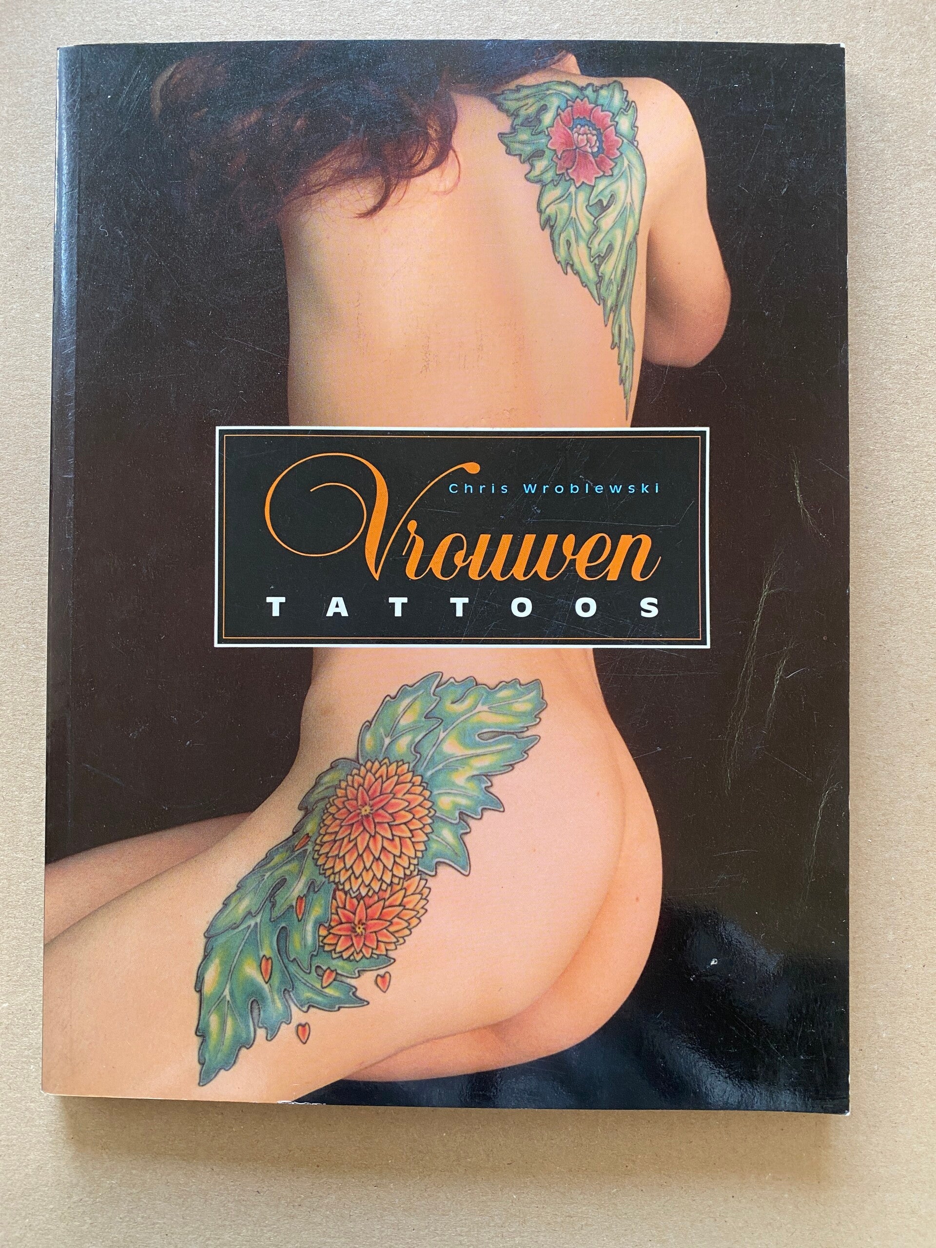 Vrouwen Tattoos - Fotografie - Erotiek - licht erotisch