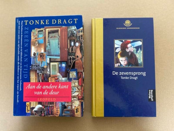 2 Hardcovers - Tonke Dragt - in nieuwstaat