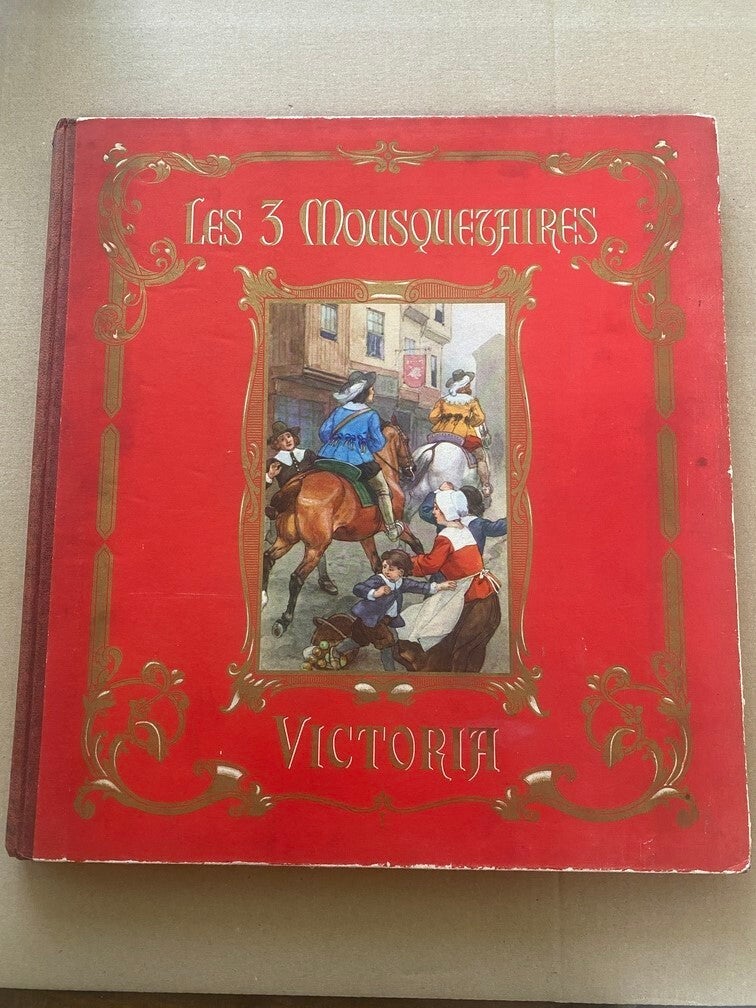 Plakplaatjesalbum Victoria - Les 3 Mousquetaires 1 - Compleet