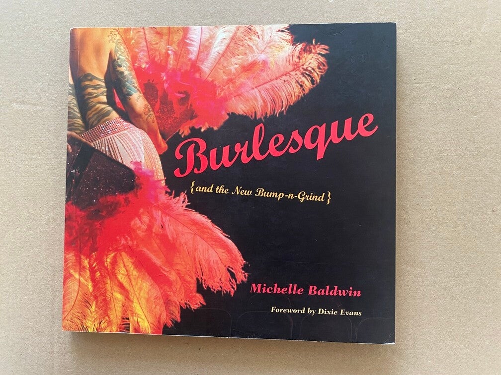 Burlesque - Sensuele Erotiek en de Kunst van het Teasen
