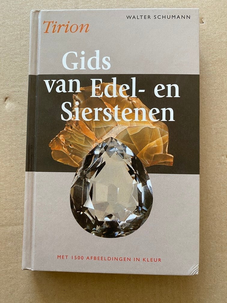 Gids van edel- en sierstenen met 1500 afbeeldingen in kleur