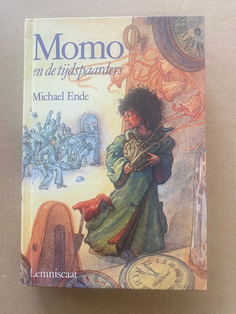 Klassieker - Michael Ende - Momo en de Tijdspaarders