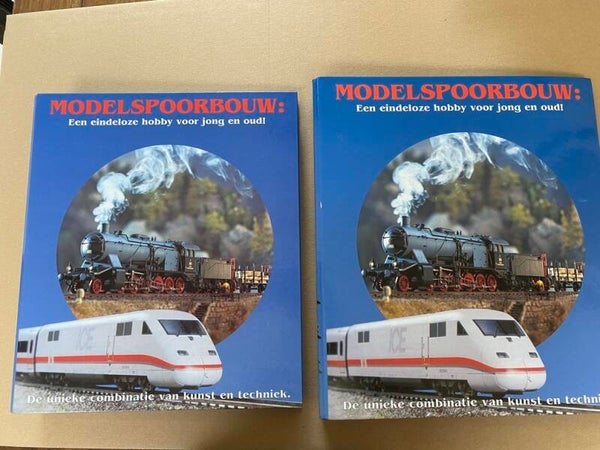 2 Verzamelmappen Modelspoorbouw - COMPLEET - NIEUW