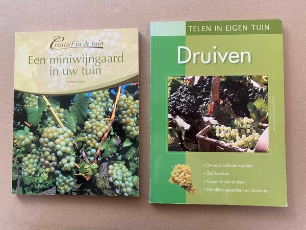 2 Boeken in Eigen Tuin  - Druiven Telen + Miniwijngaard