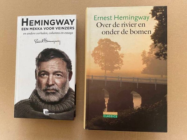 2 Hardcovers - Ernest Hemingway - NIEUW
