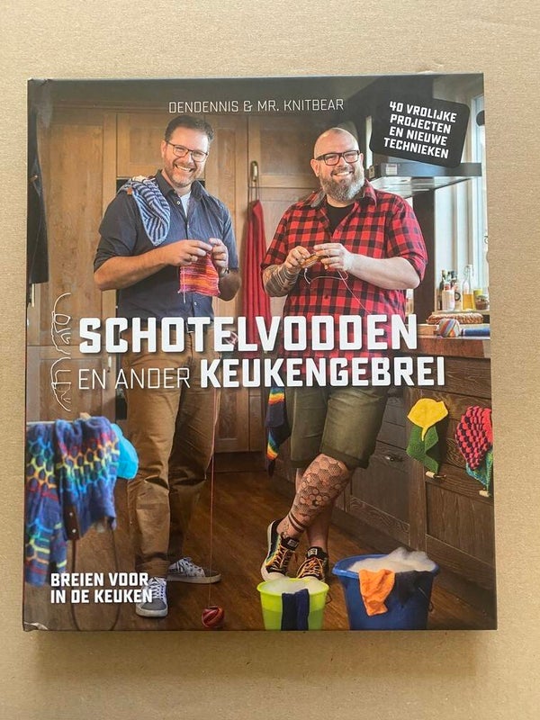 Dendennis en Mr. Knitbear - Schotelvodden e.a Keukengebrei