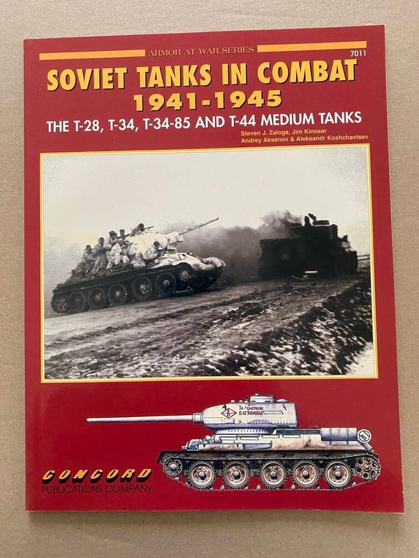Soviet Tanks in Combat 1941-1945 - vrij zeldzaam - NIEUW