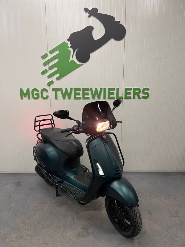 Vespa Sprint Full Option