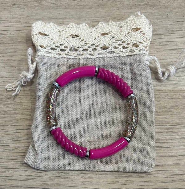 Bracelet perles fushia et paillettes 11