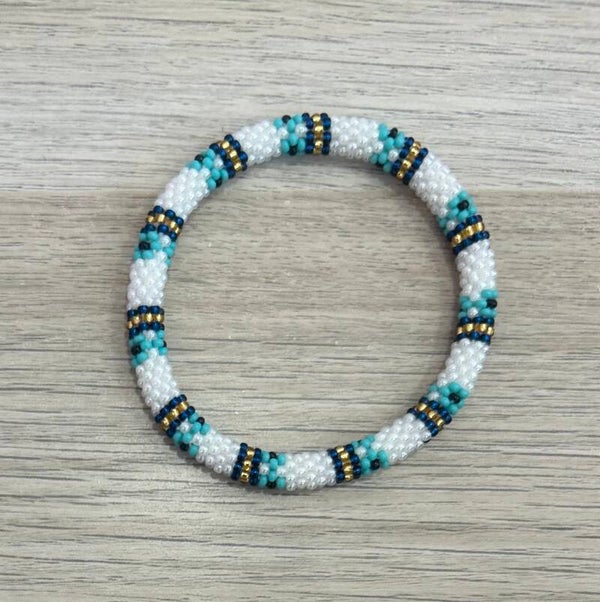 Bracelet Népalais 67 blanc et bleu