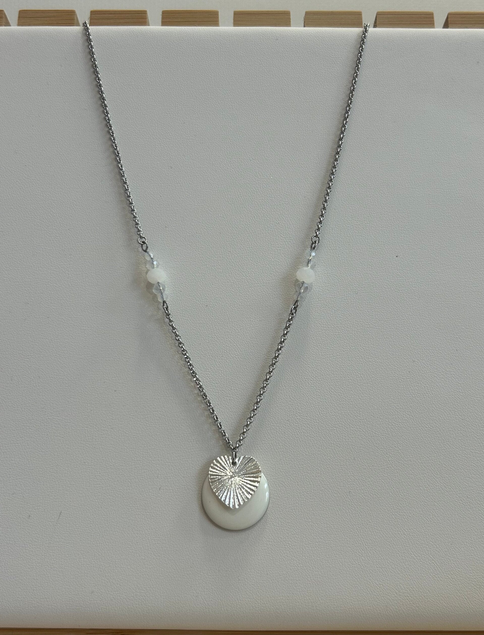Collier coeur blanc 3