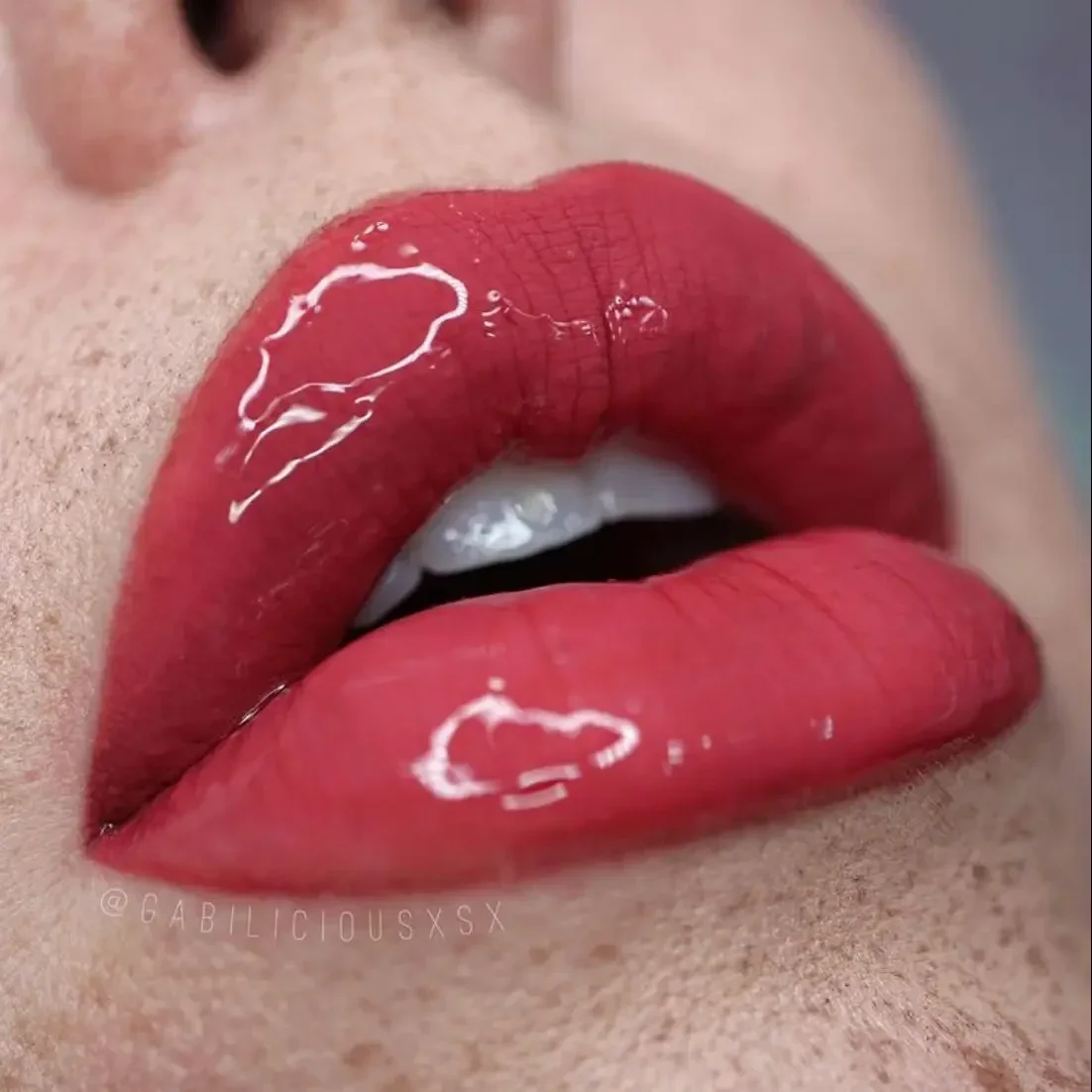 Rude Cosmetics- Honey Glazed - Shine lip color