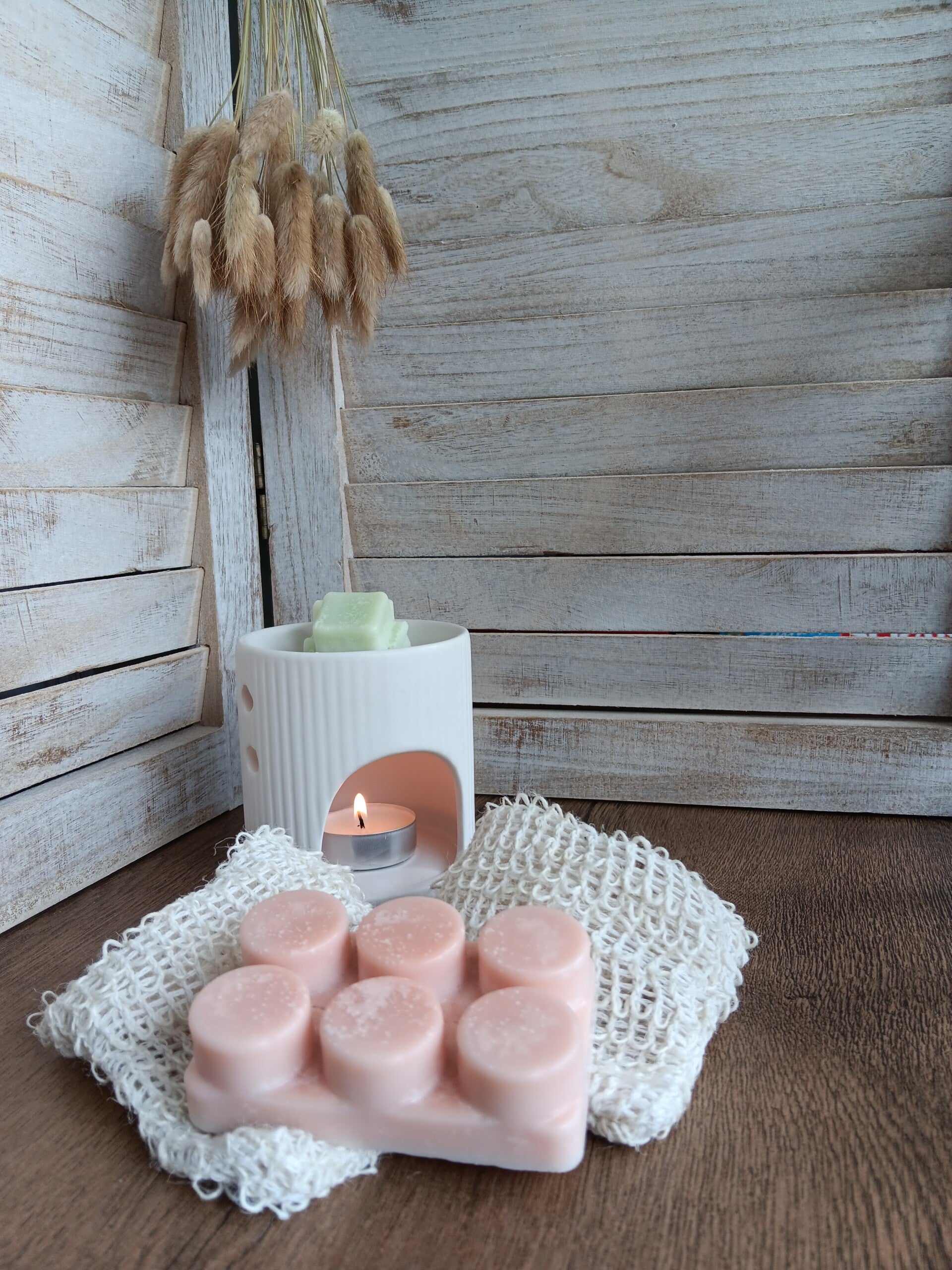Soja wax melts - Amber Noir