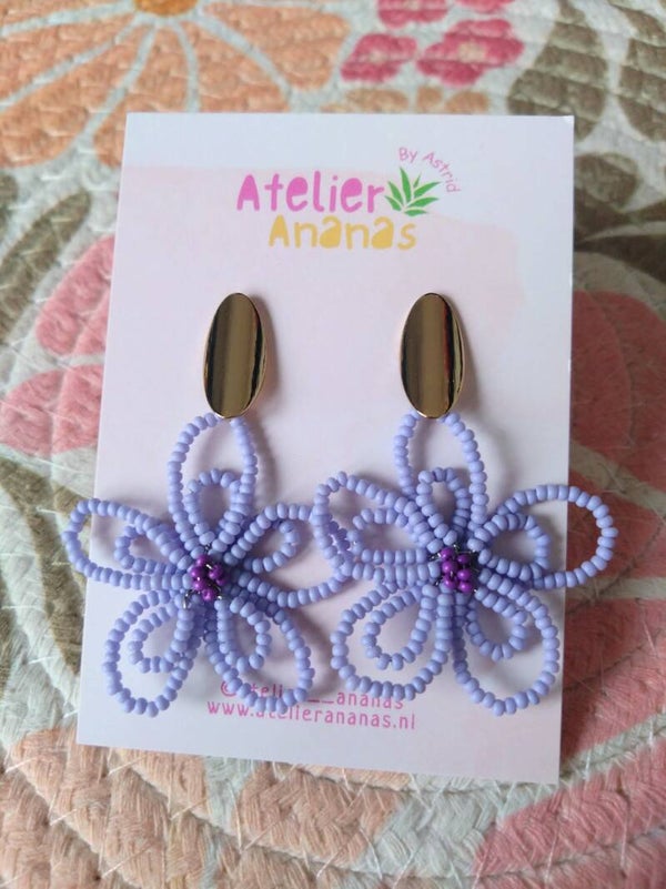 Lila bloem hanger