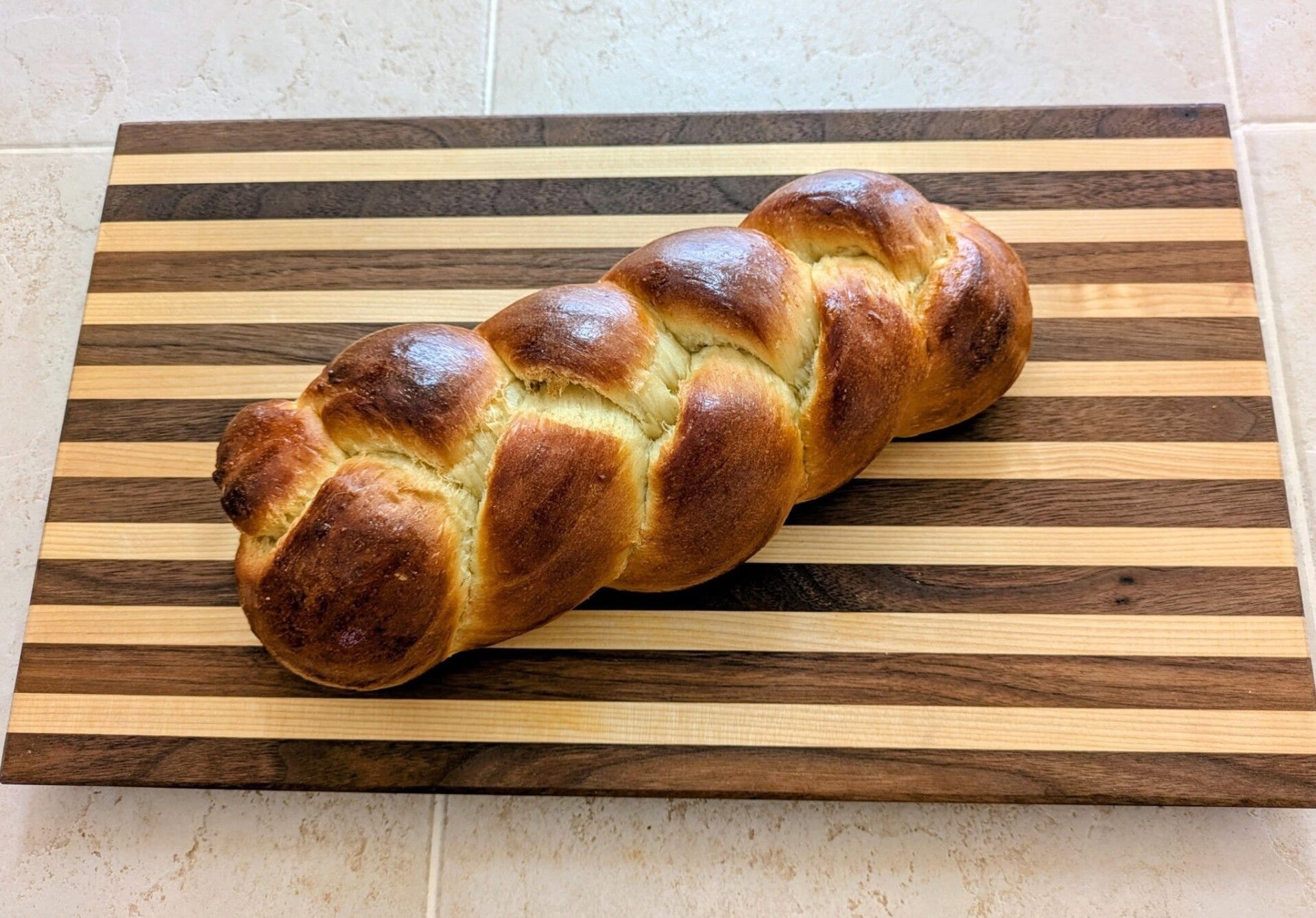 Bread: CHALLAH