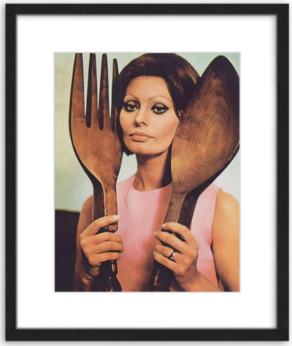 Sophia Loren with giant fork and spoon 50 x 60 cm