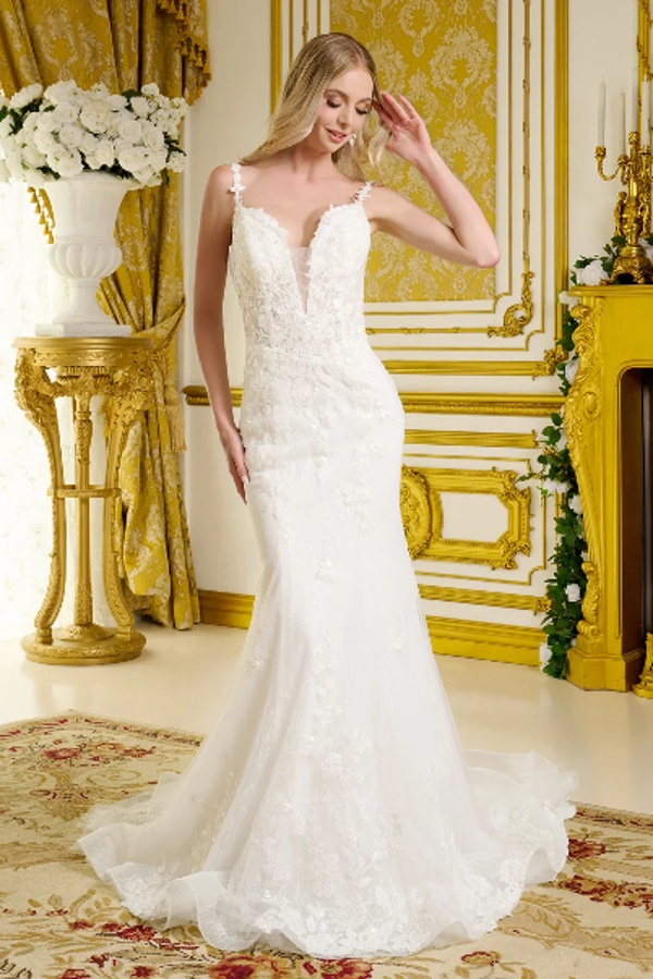 Vivienne — Elegant Lace Mermaid Wedding Dress