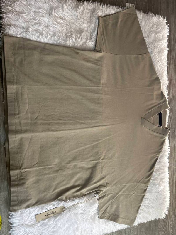 Pullover essentials fear of god size M
