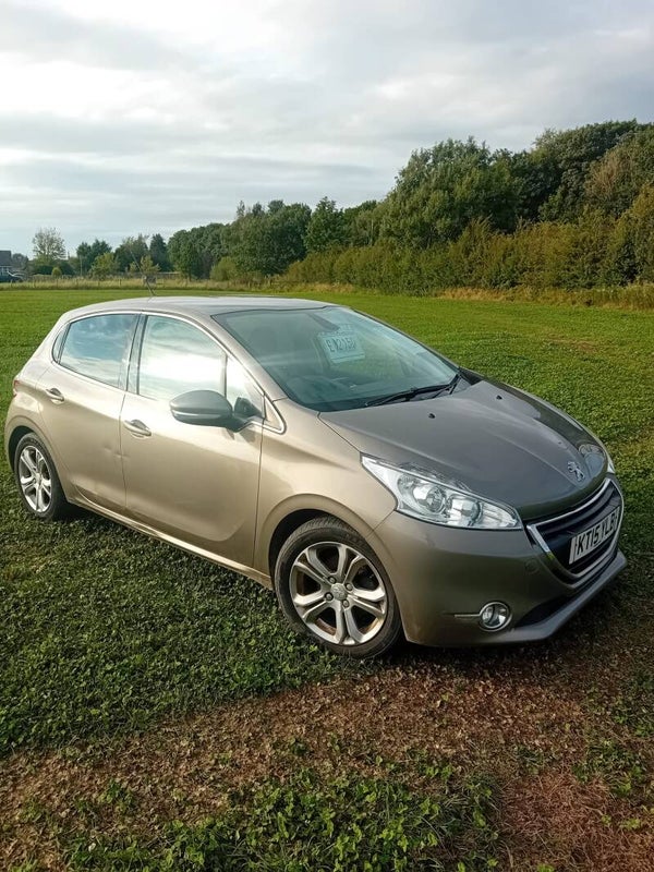 Peugeot 208 Allure E-HDI